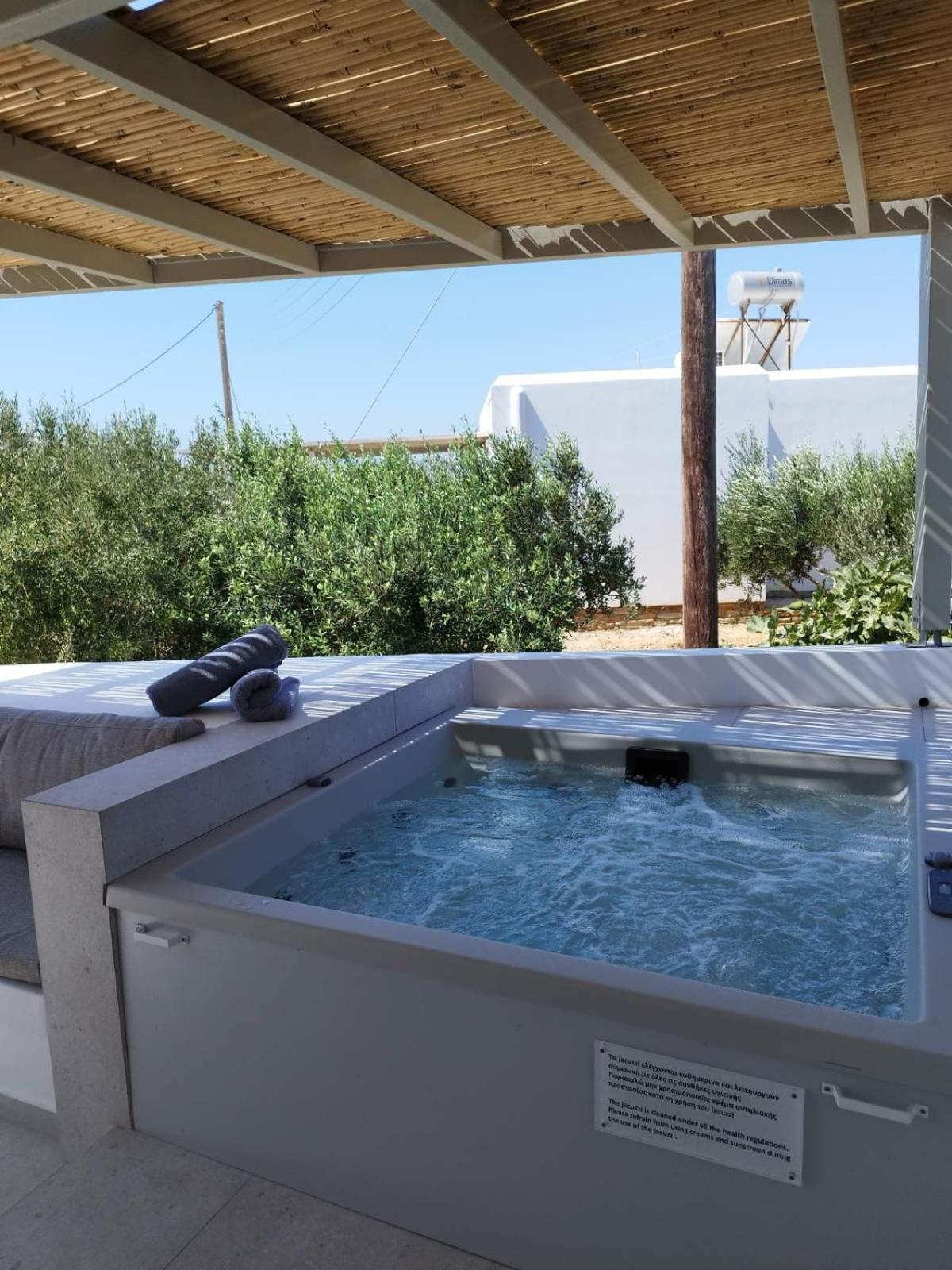 Marinatou Studios&Apartments Antiparos ciudad Exterior foto